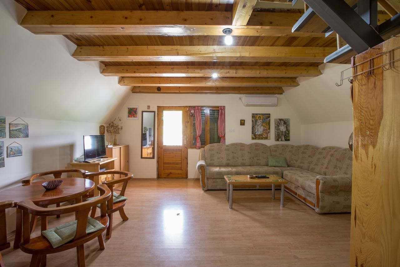 Загородные дома Cozy House Ostrog Никшич-12